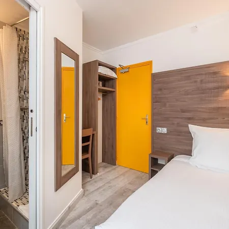Hotel Luxor Issy-les-Moulineaux