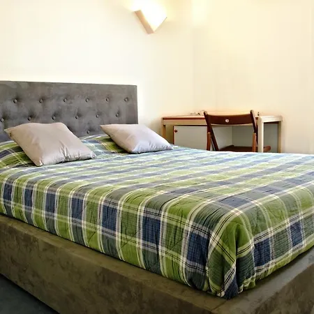 Hotel Luxor 2*