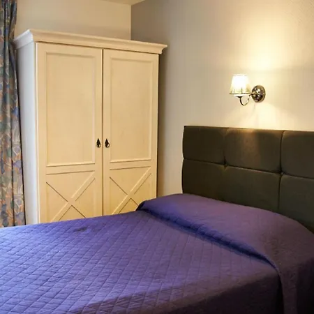 Luxor Hotell Issy-les-Moulineaux