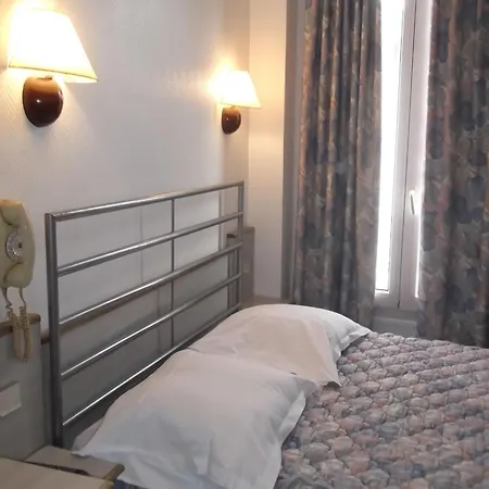 Luxor 2* Issy-les-Moulineaux