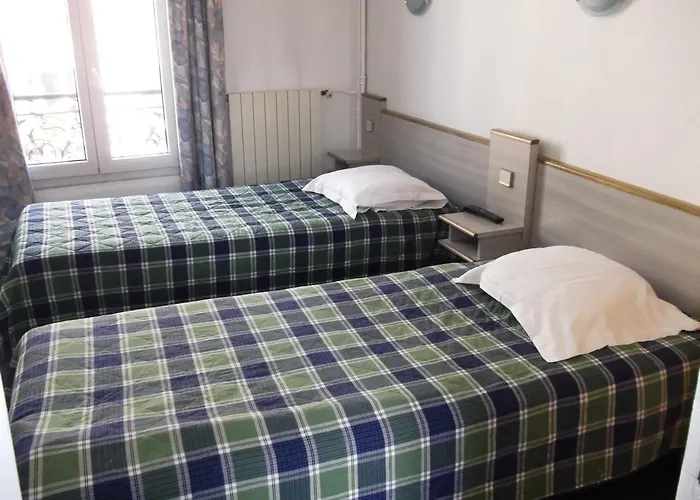 Hotel Luxor Issy-les-Moulineaux
