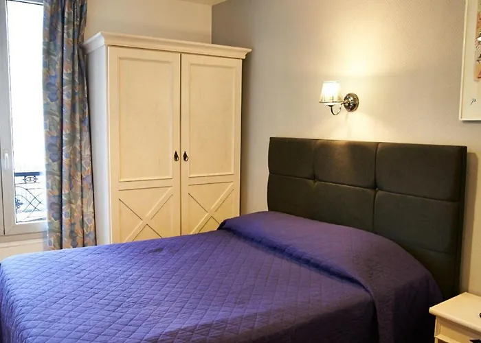 Luxor Hotel Issy-les-Moulineaux