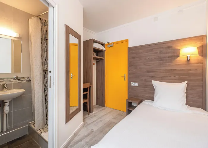 Luxor Hotel Issy-les-Moulineaux