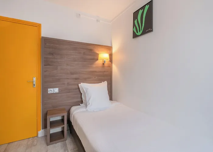 Hotel Luxor Issy-les-Moulineaux